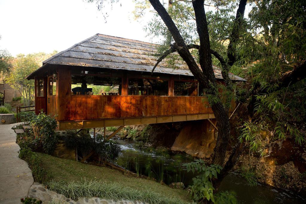 Отель Quinta Sauz Такамбаро-де-Кодальос Экстерьер фото